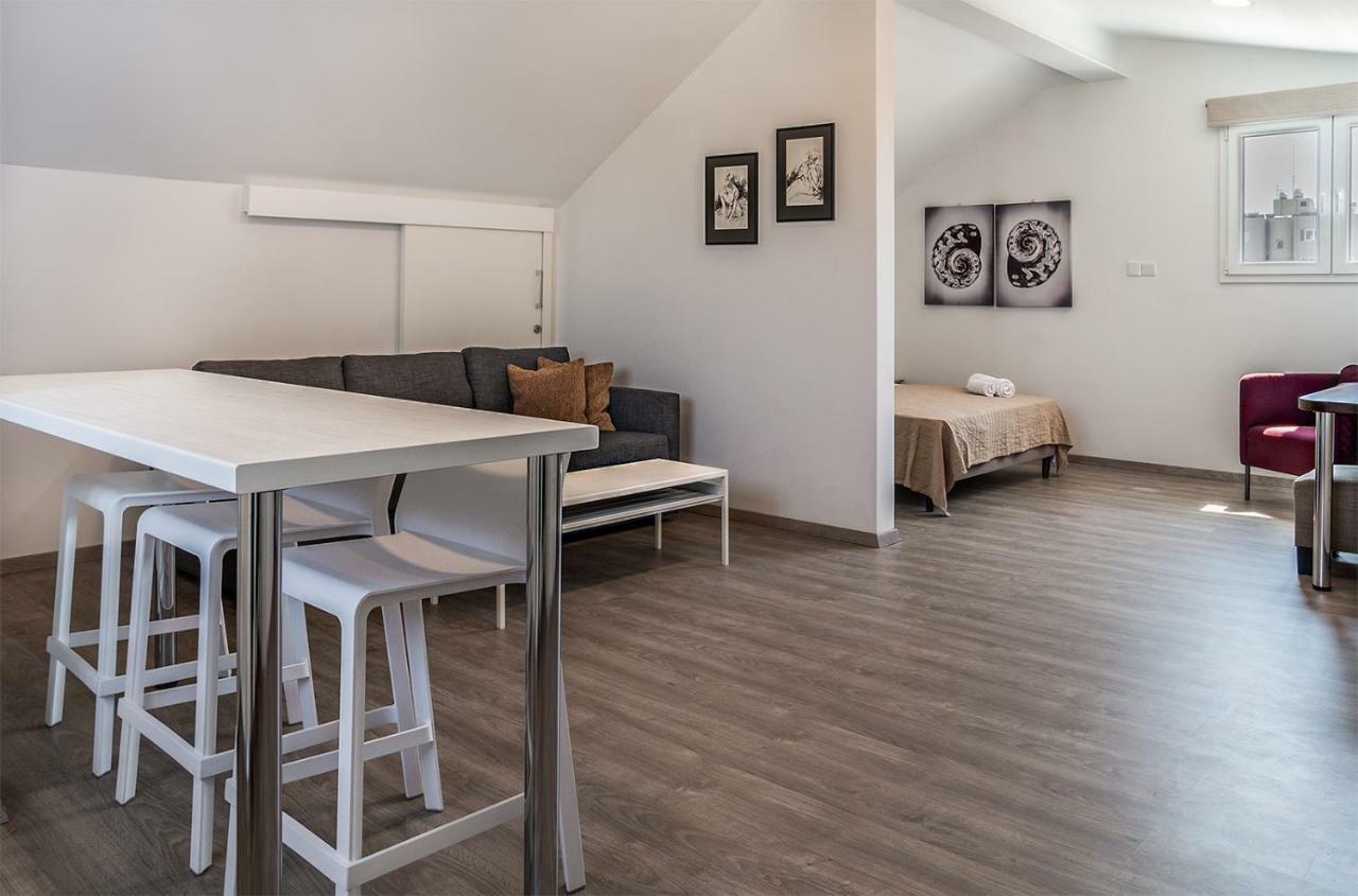 Silver Apartment - Loft Лімасол Екстер'єр фото